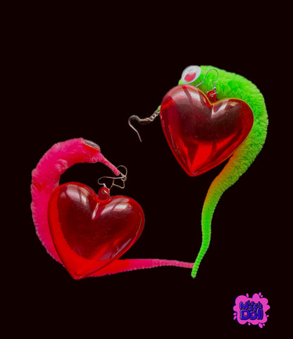 Love Worms  Gr00vy Pet